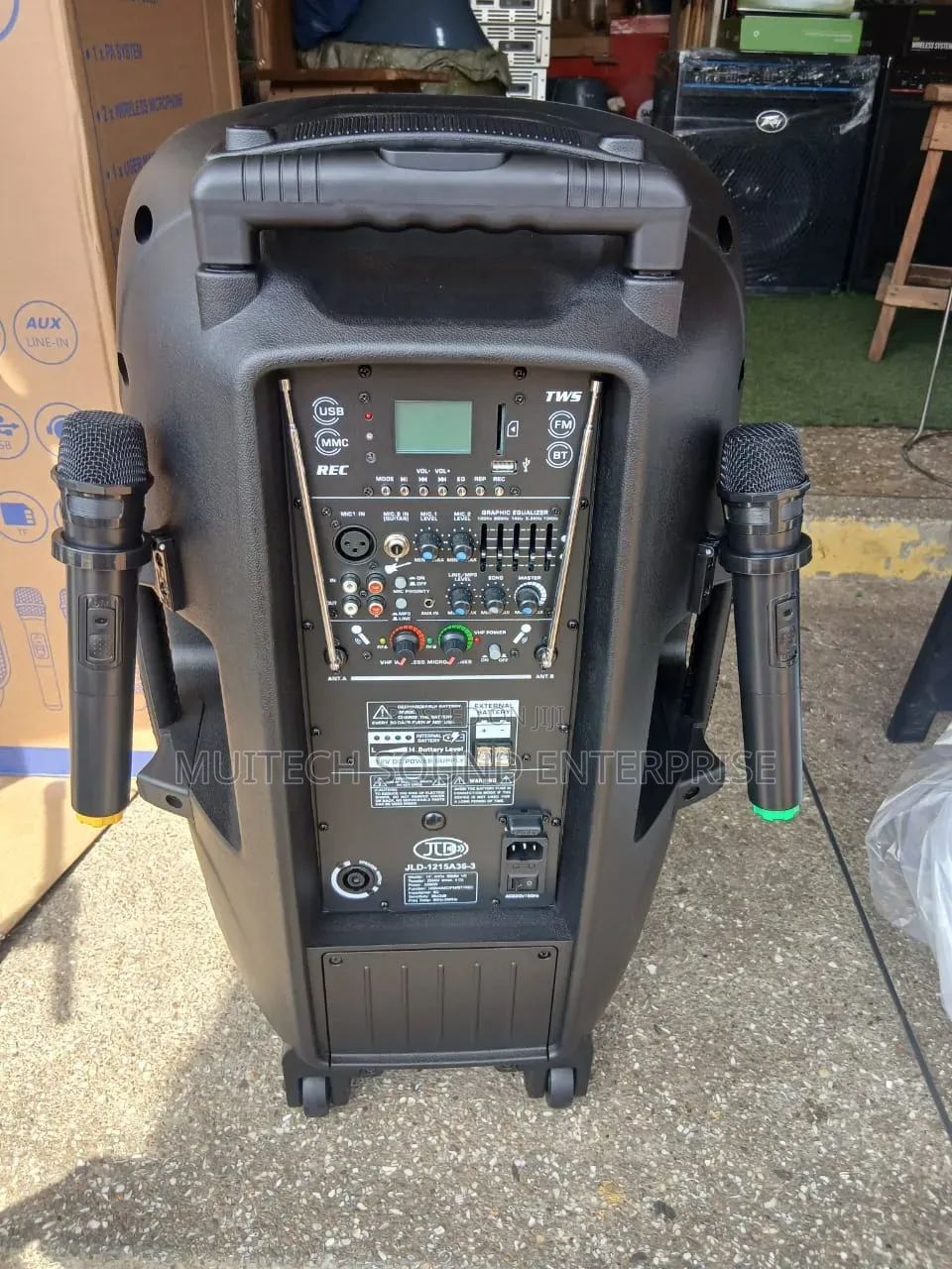 Rechargeable Speaker 15 Inches