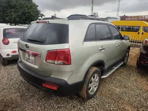 Kia Sorento 2012 Gold
