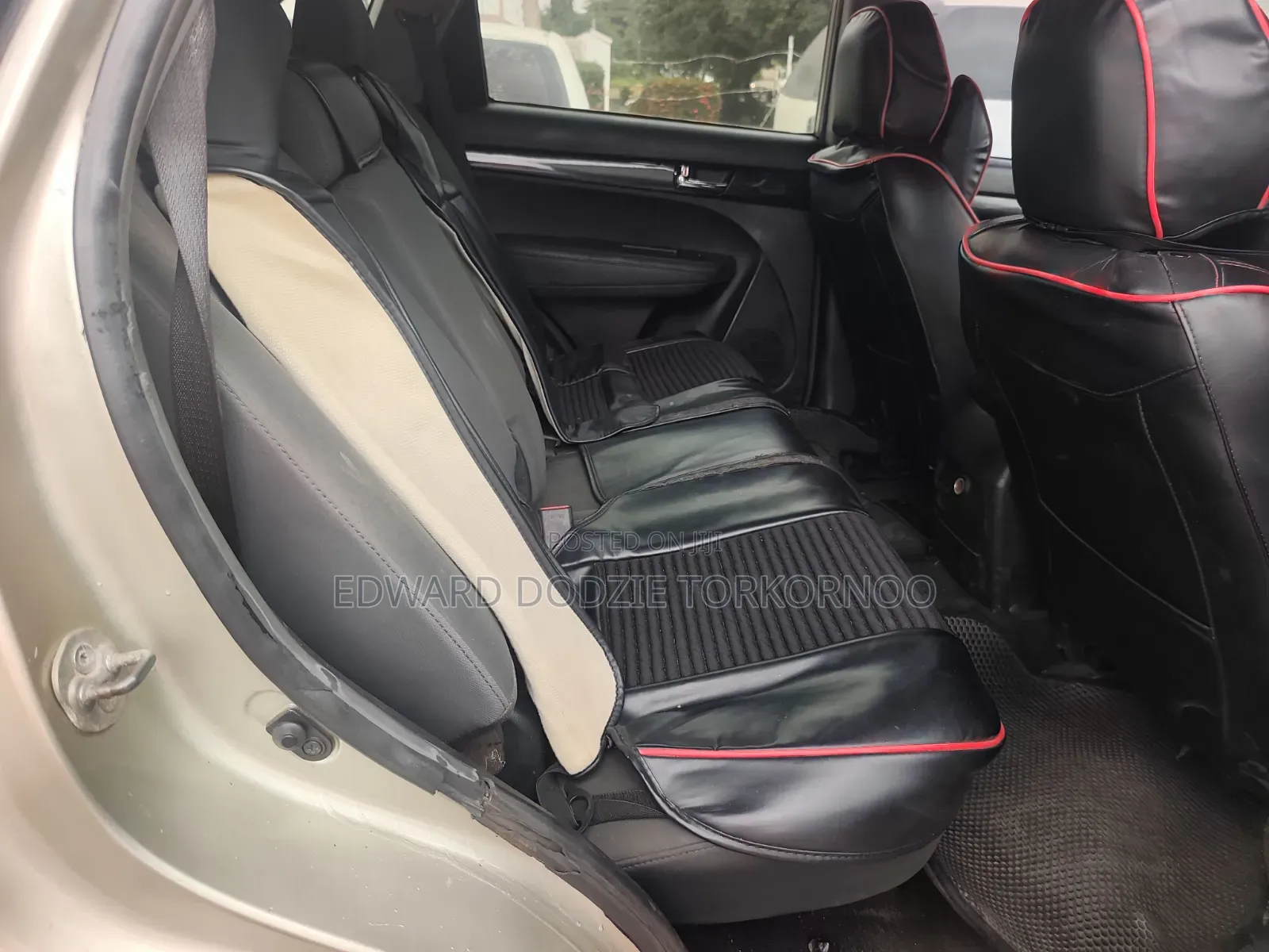 Kia Sorento 2012 Gold