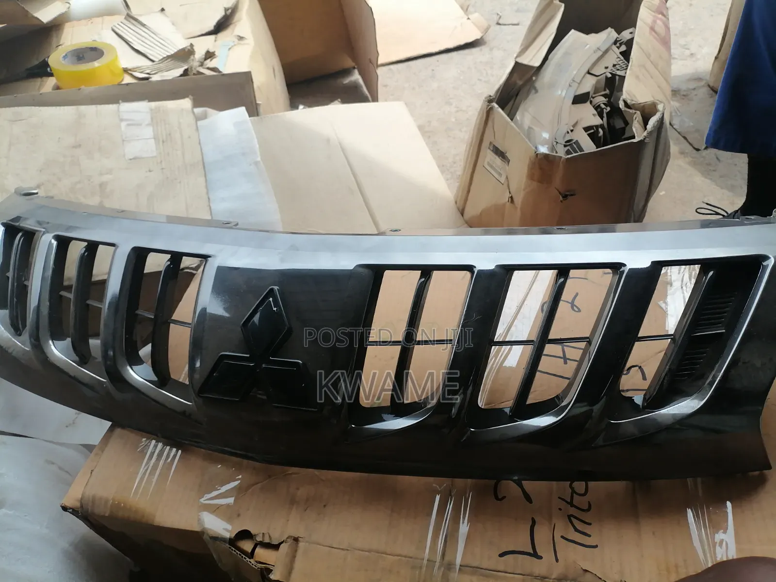Mitsubishi L200 Triton 2015-2019 Front Grille