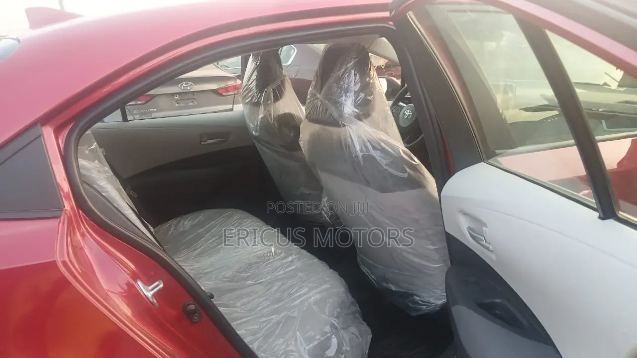 Toyota Corolla 2021 Red