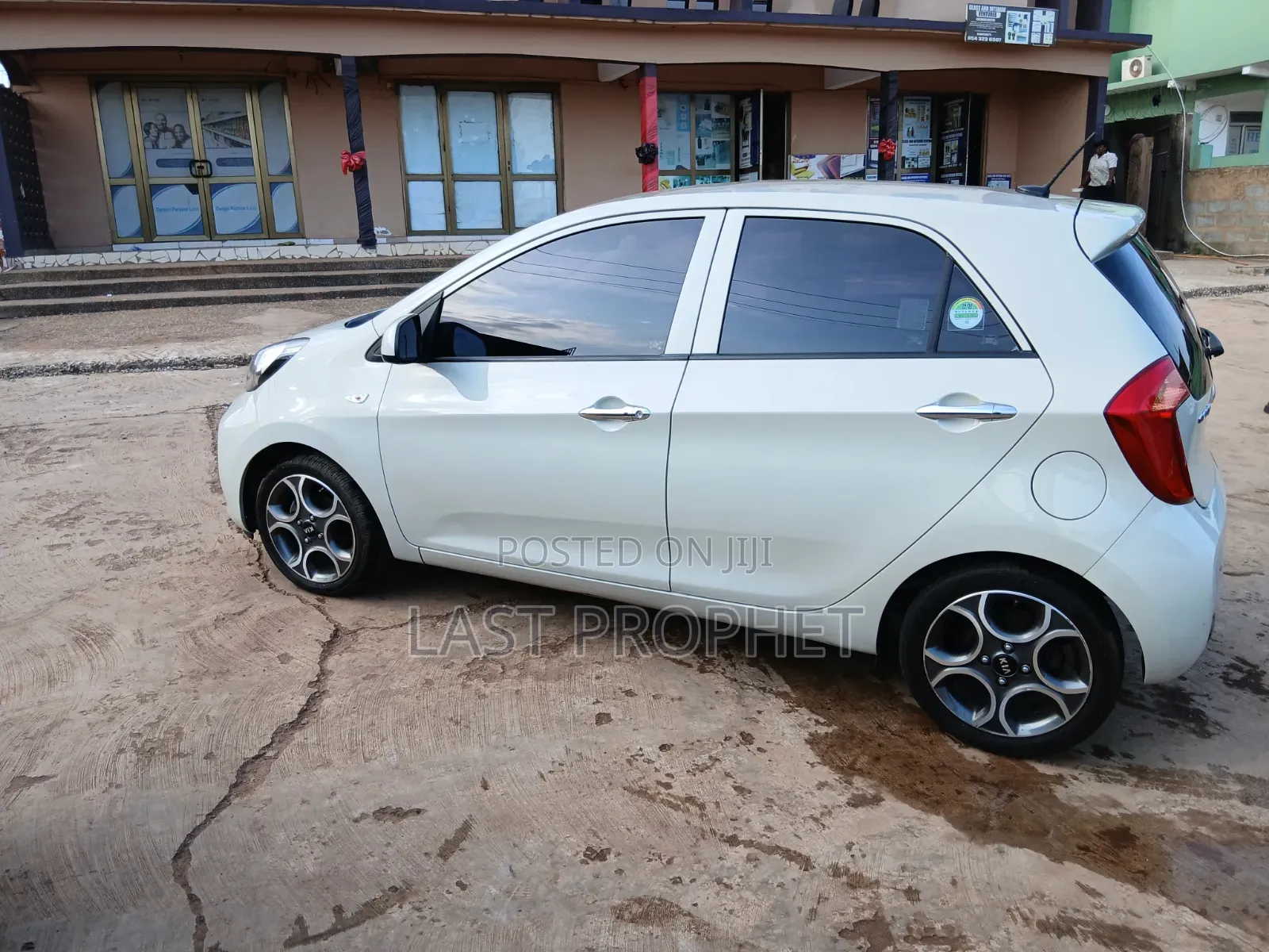 Kia Morning 2016 Off white