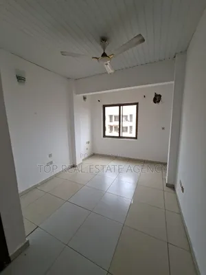 2bdrm Apartment in Madina, Zongo Junction for rent