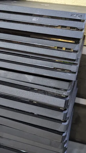 Lots of Clean PS4 Standards for Sale. Payment on Delivery Available.