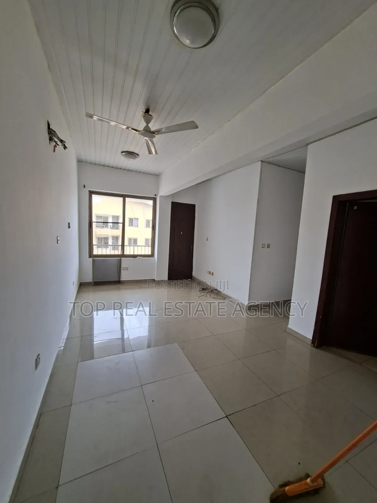 3bdrm Apartment in Madina, Zongo Junction for rent