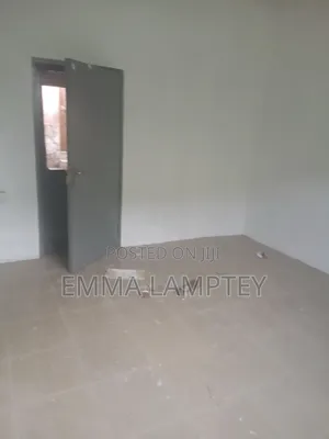 2bdrm Apartment in Emma Real Estate, North Kaneshie for rent