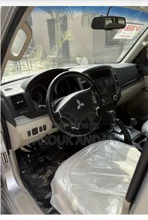 Mitsubishi Pajero 2017 Silver
