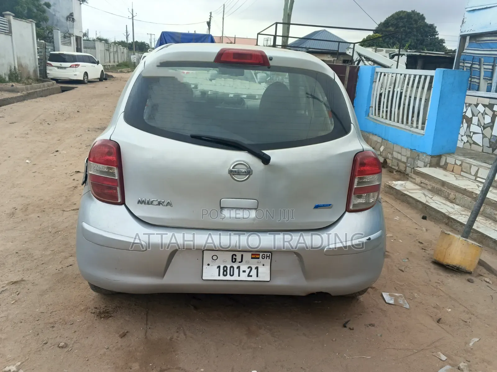 Nissan Micra 2000 Silver