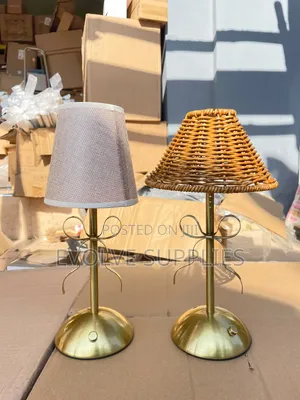 Table Lamp With Bow