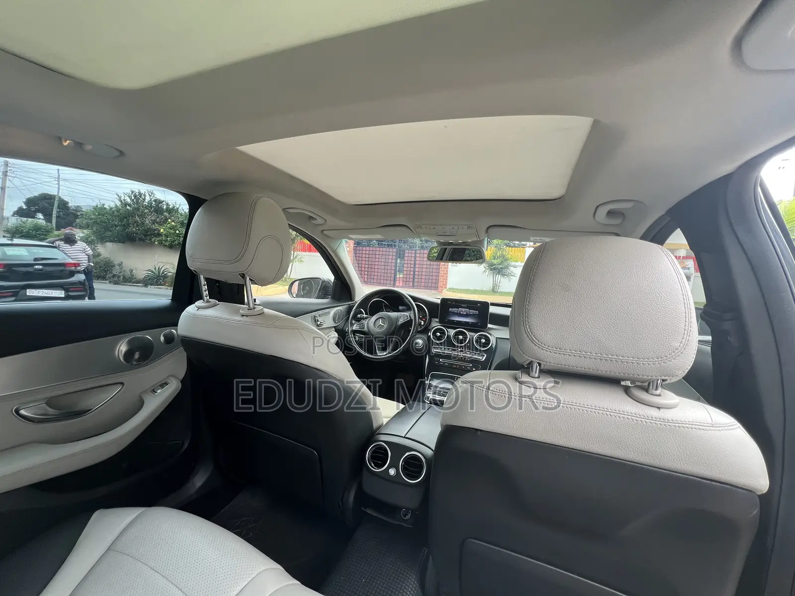Mercedes-Benz C300 Sport 4Matic Sedan AWD (2.0L 4cyll 7A) 2016 Gray