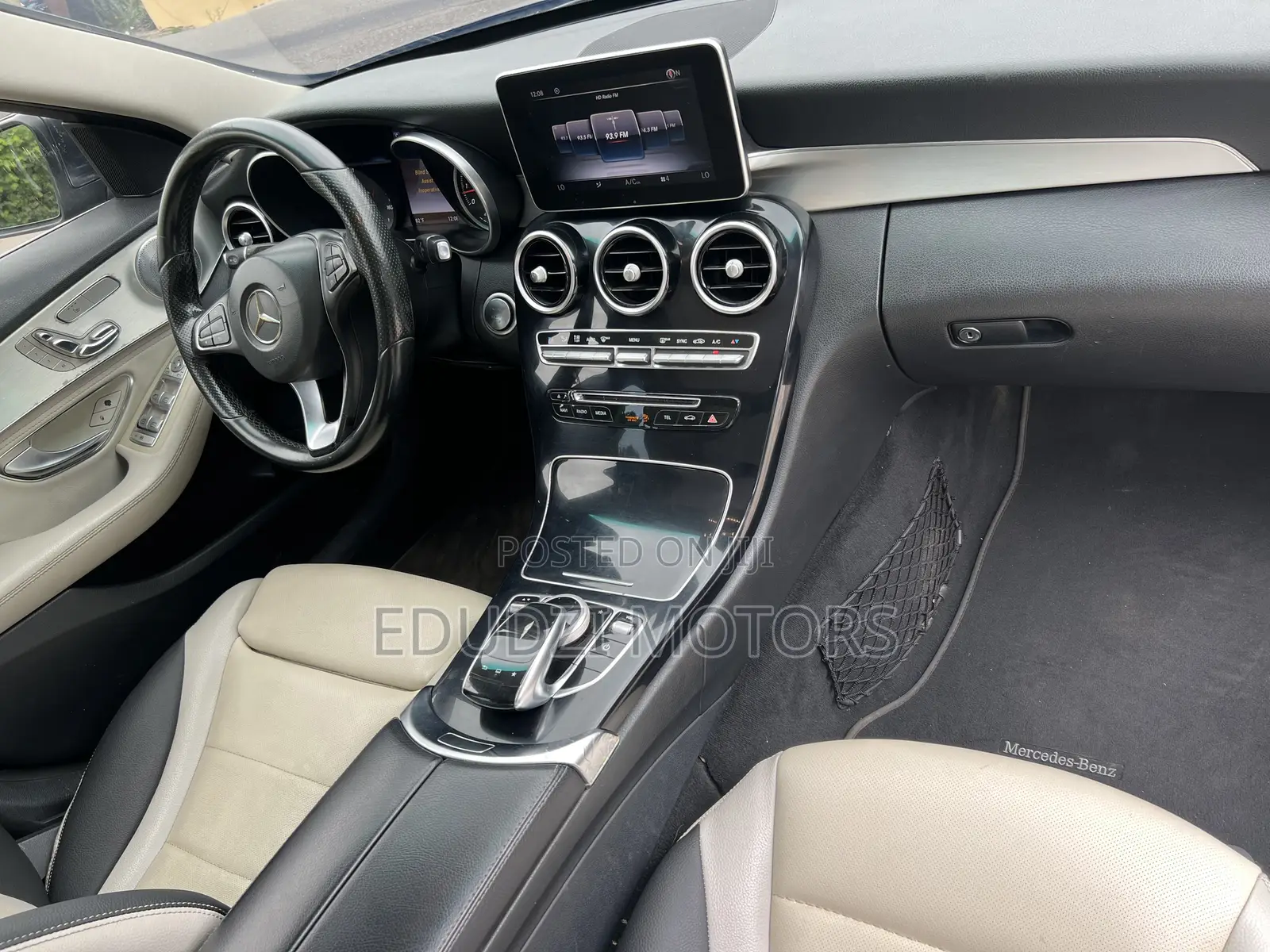 Mercedes-Benz C300 Sport 4Matic Sedan AWD (2.0L 4cyll 7A) 2016 Gray