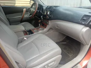 Toyota Highlander 2009 Orange