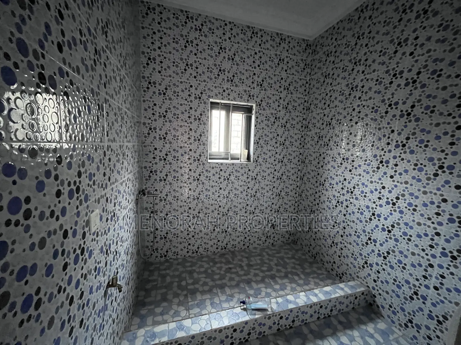 1bdrm Apartment in Adenta Commandos for rent