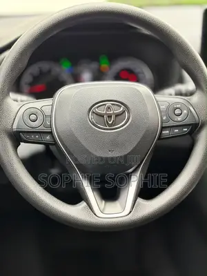 Toyota RAV4 LE AWD 2023 White