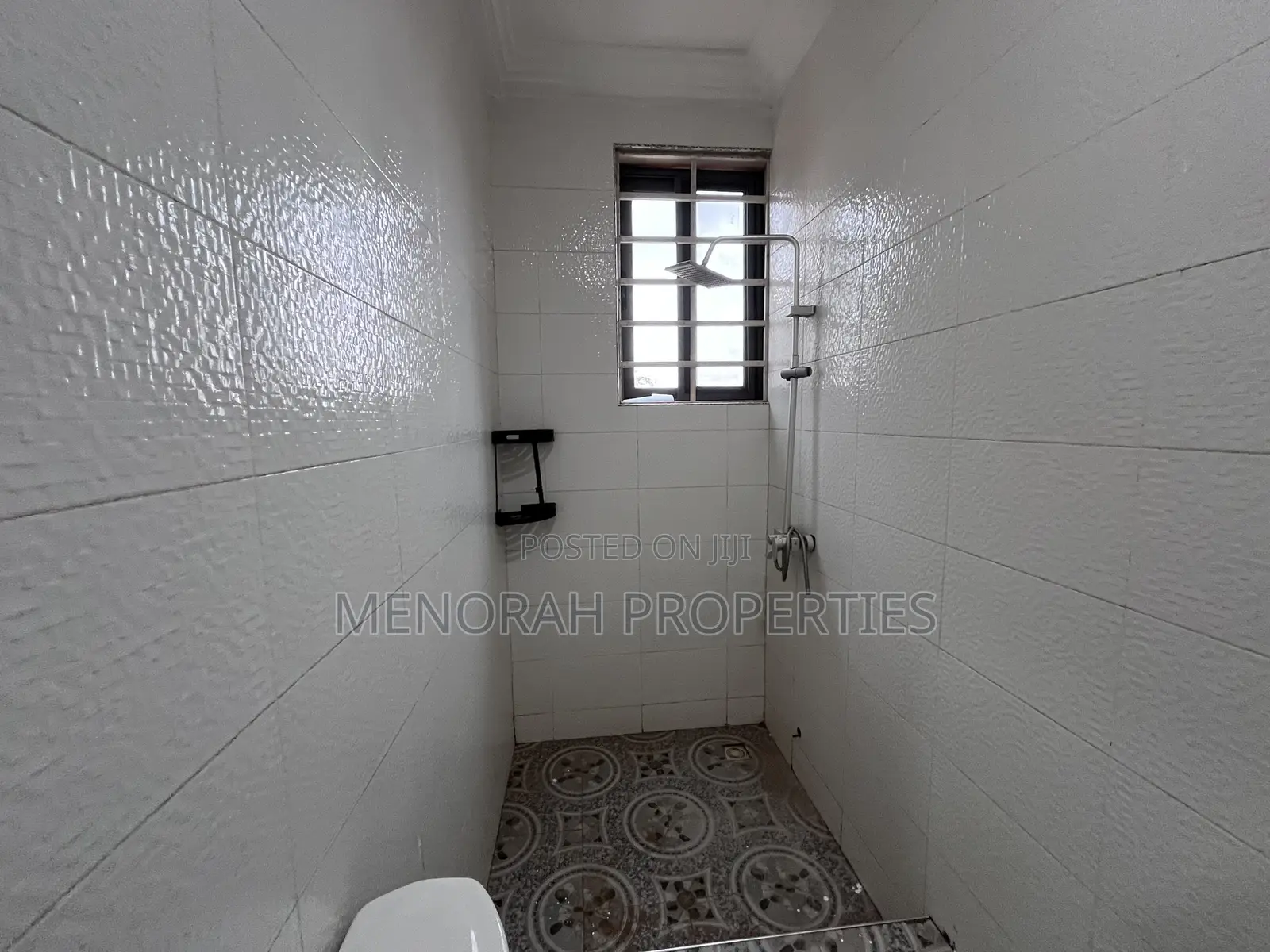 2bdrm Apartment in Adenta Fafraha, Frafraha for rent