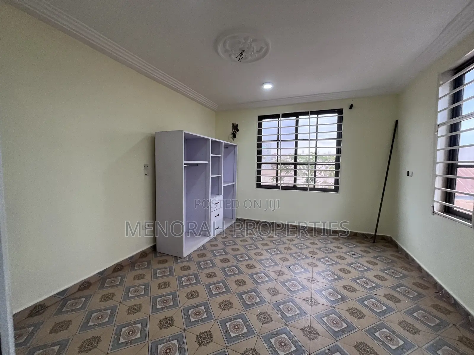 2bdrm Apartment in Adenta Fafraha, Frafraha for rent