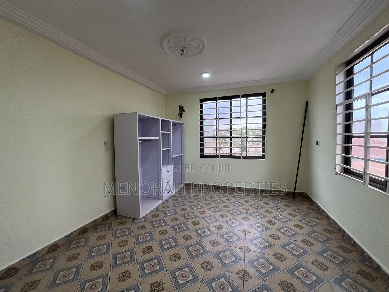 2bdrm Apartment in Adenta Fafraha, Frafraha for rent