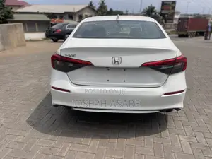 Honda Civic 2024 White