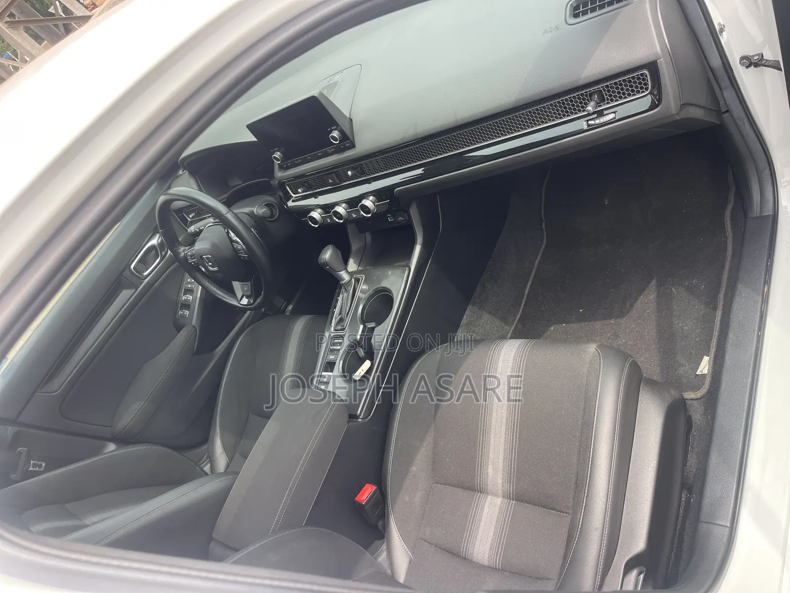 Honda Civic 2024 White