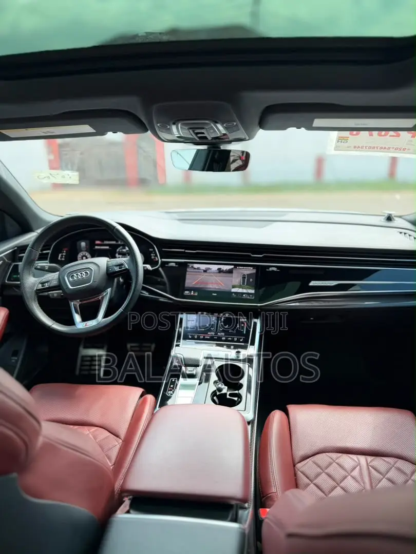 Audi SQ8 2023 White