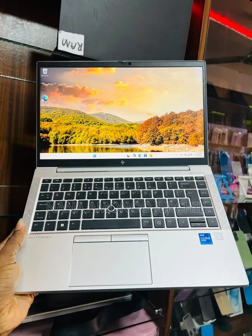 Laptop HP EliteBook 840 G8 16GB Intel Core i7 SSD 256GB