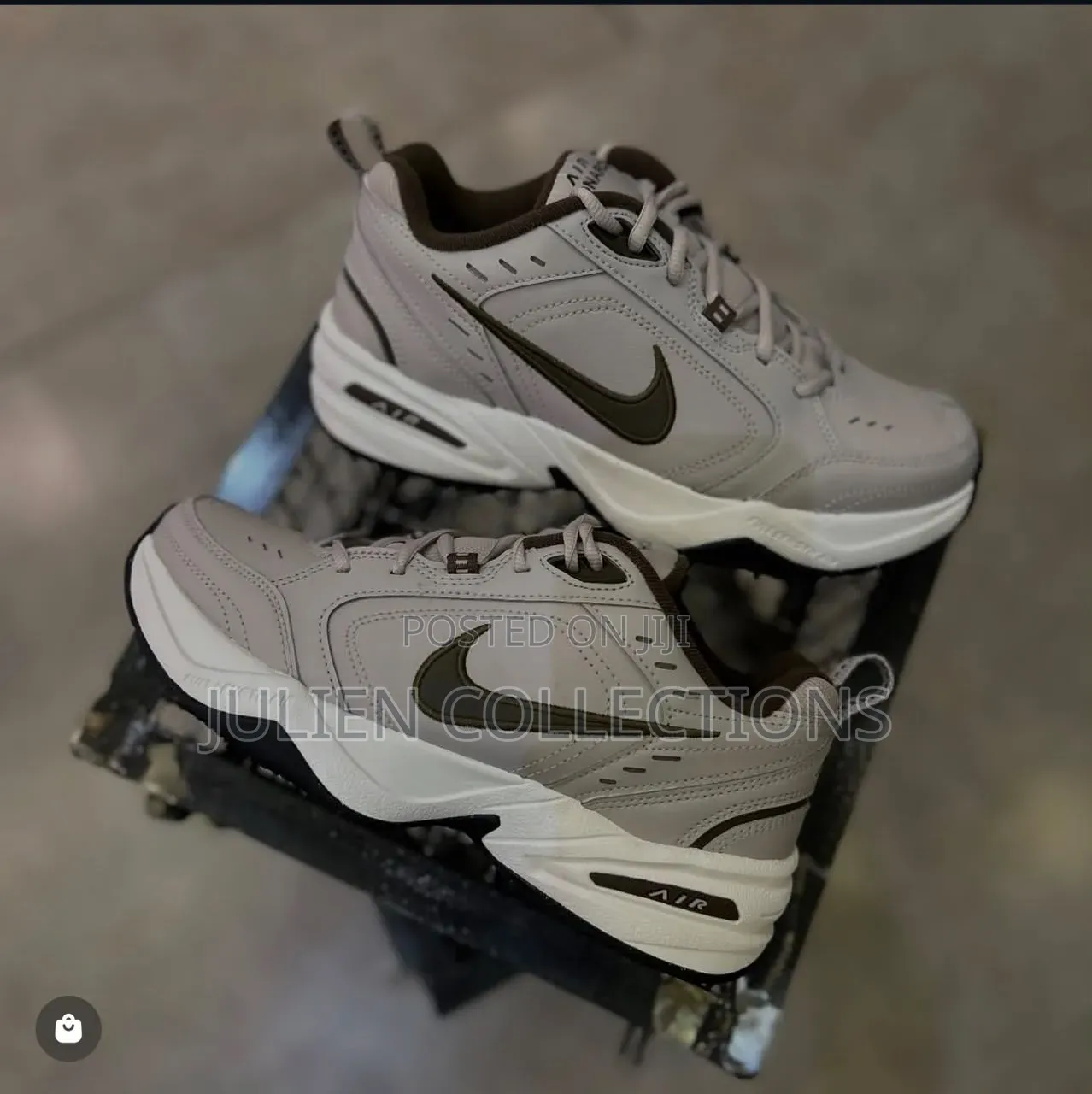 Nike Air Monarch