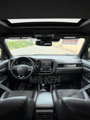 Mitsubishi Outlander LE S-AWC 2020 Gray