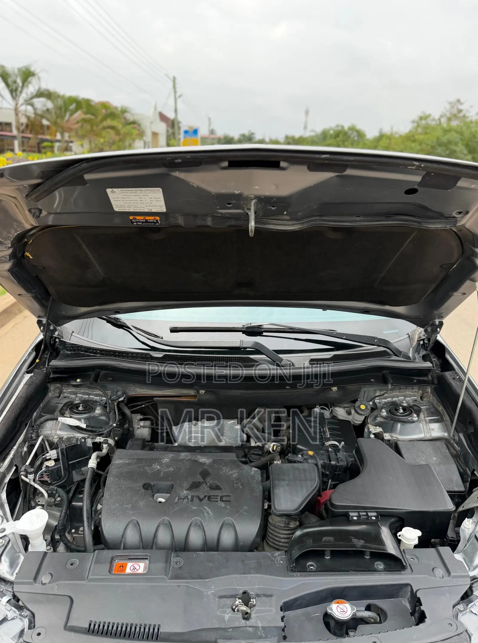 Mitsubishi Outlander LE S-AWC 2020 Gray