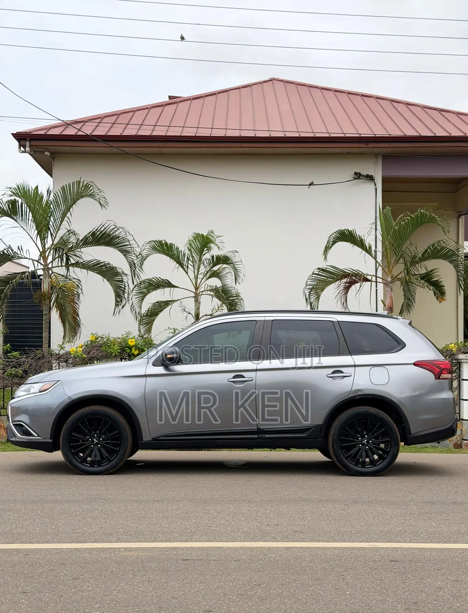 Mitsubishi Outlander LE S-AWC 2020 Gray
