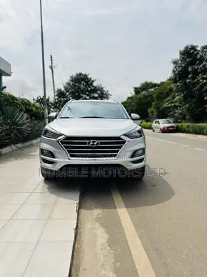 Hyundai Tucson 2019 Silver