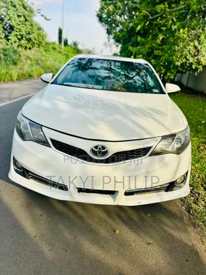 Toyota Camry 2020 White