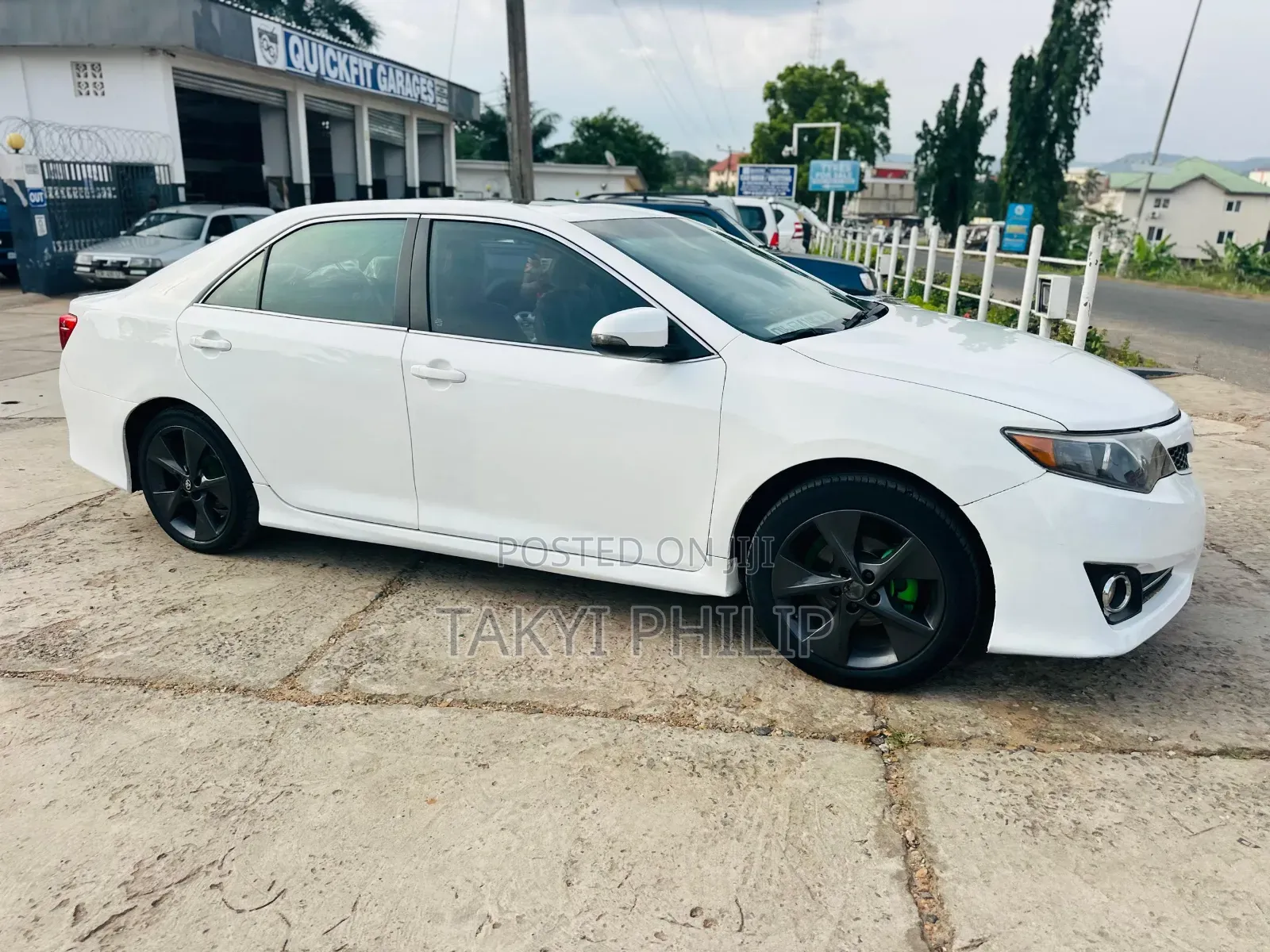 Toyota Camry 2020 White