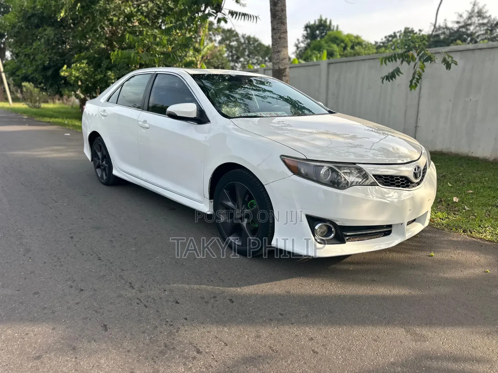 Toyota Camry 2020 White