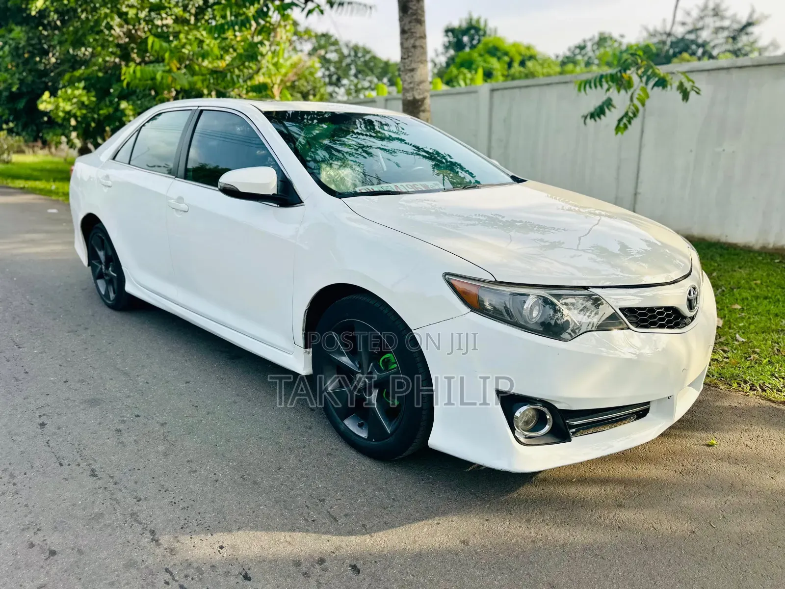 Toyota Camry 2020 White