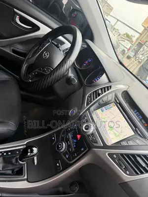 Hyundai Elantra Limited 4dr Sedan (1.8L 4cyl 6A) 2015 Red