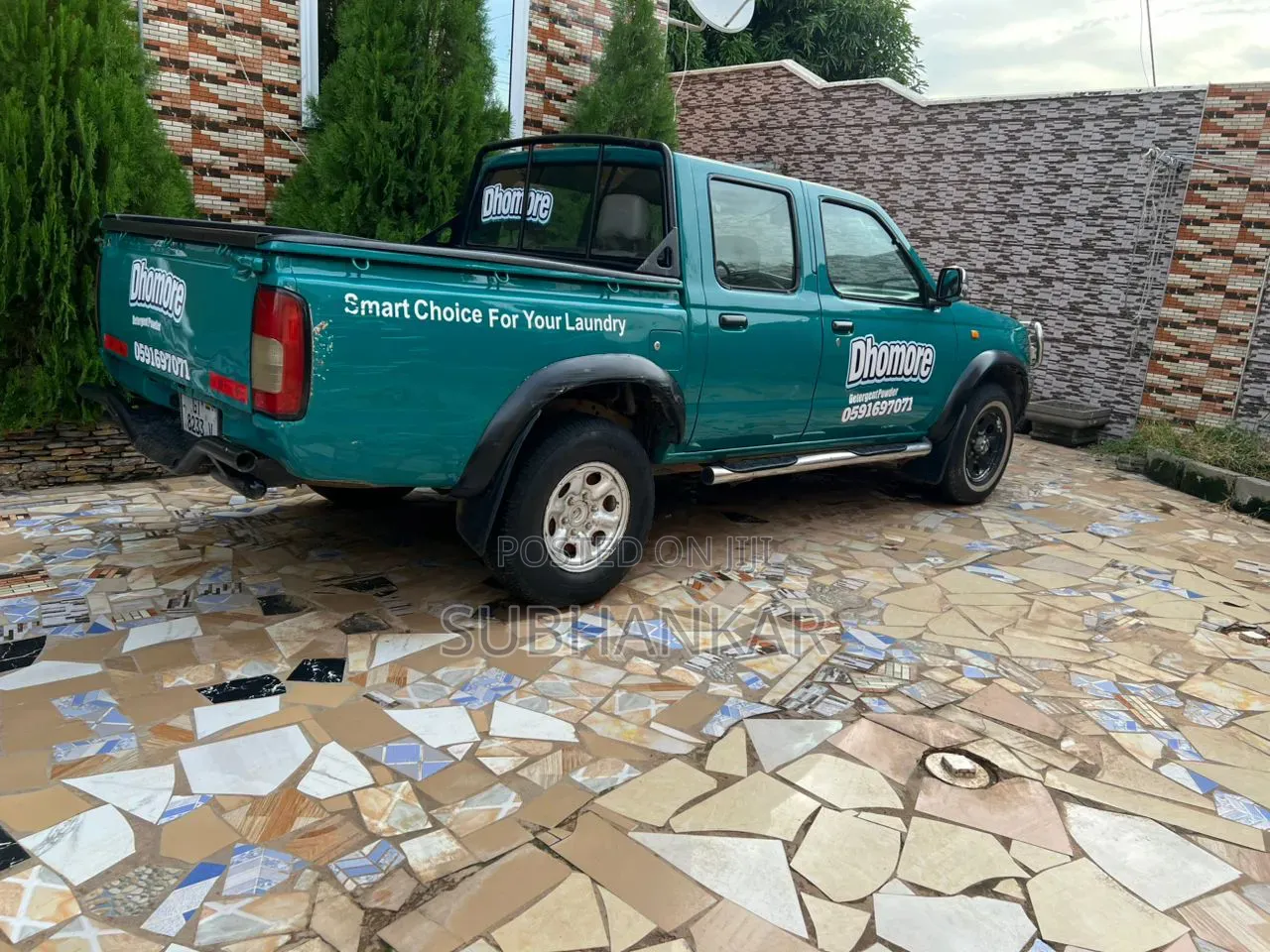 Nissan Hardbody 2004 Green