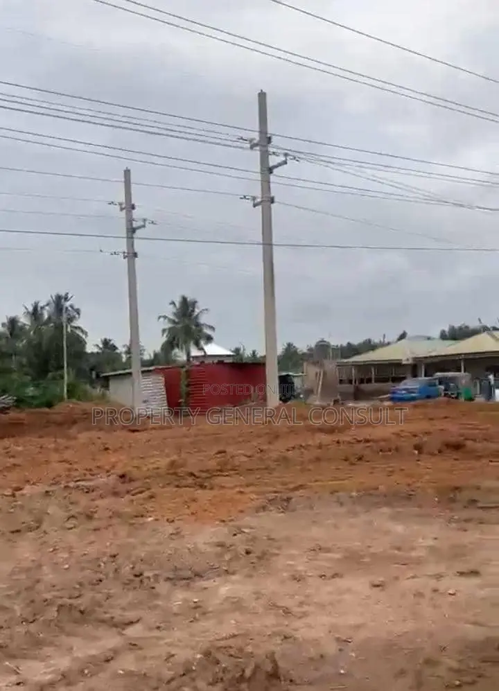 Roadside Land for Sale in Ho