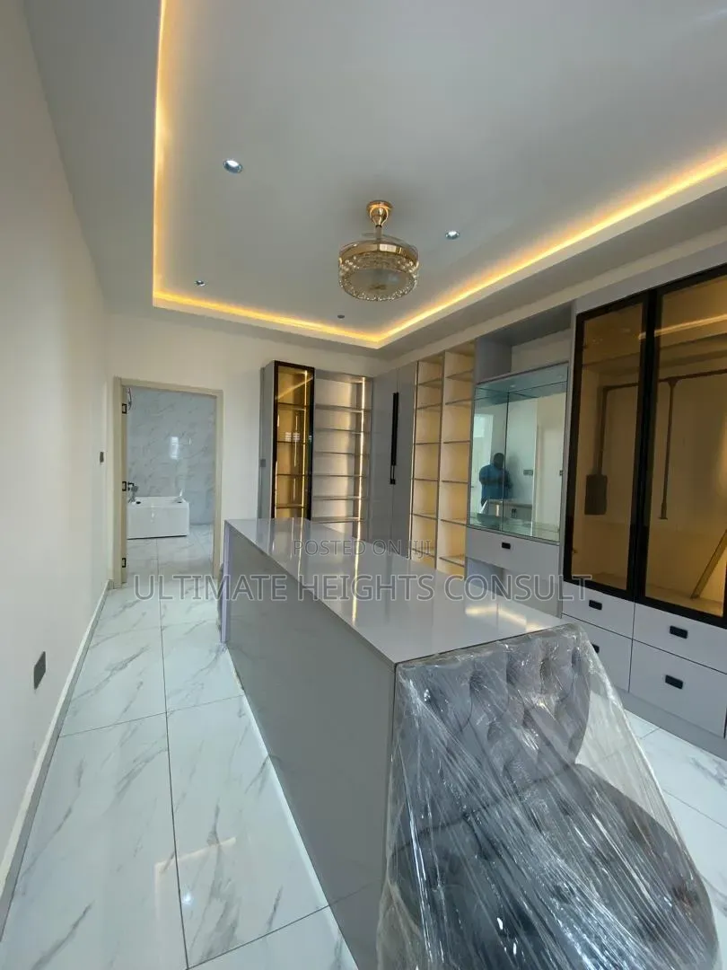 4bdrm House in Ogbojo, American House for sale
