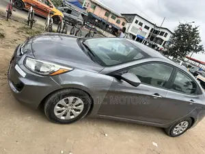 Hyundai Accent SE Sedan 2017 Gray
