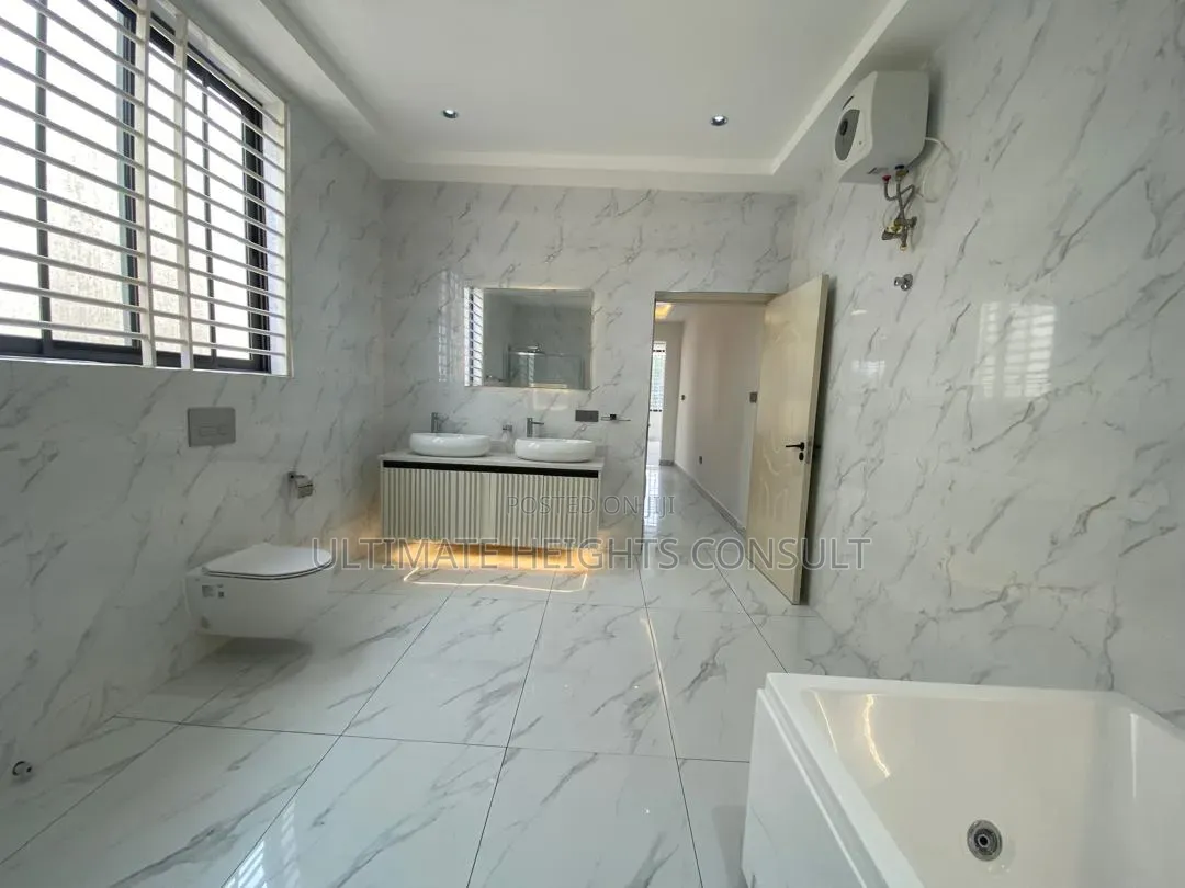 4bdrm House in Ogbojo, American House for sale