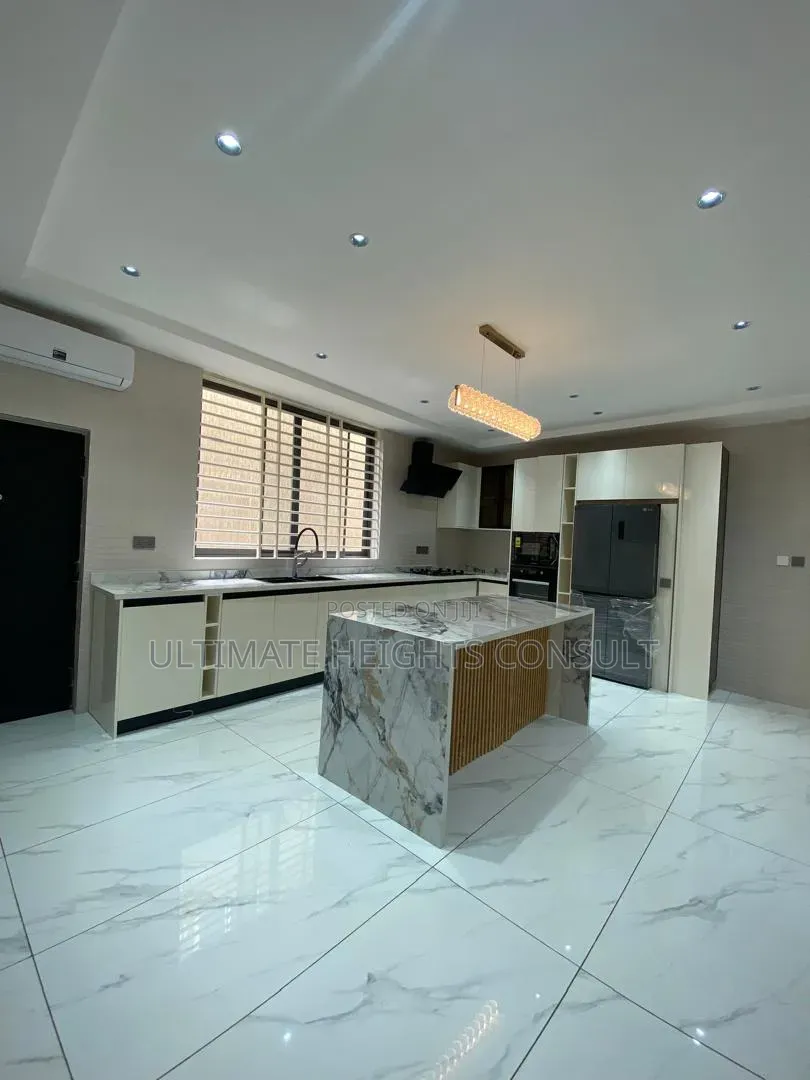 4bdrm House in Ogbojo, American House for sale