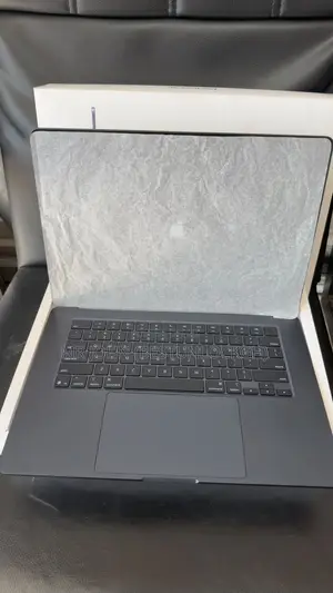 Laptop Apple MacBook Air 2025 M4 16GB Apple M4 SSD 512GB