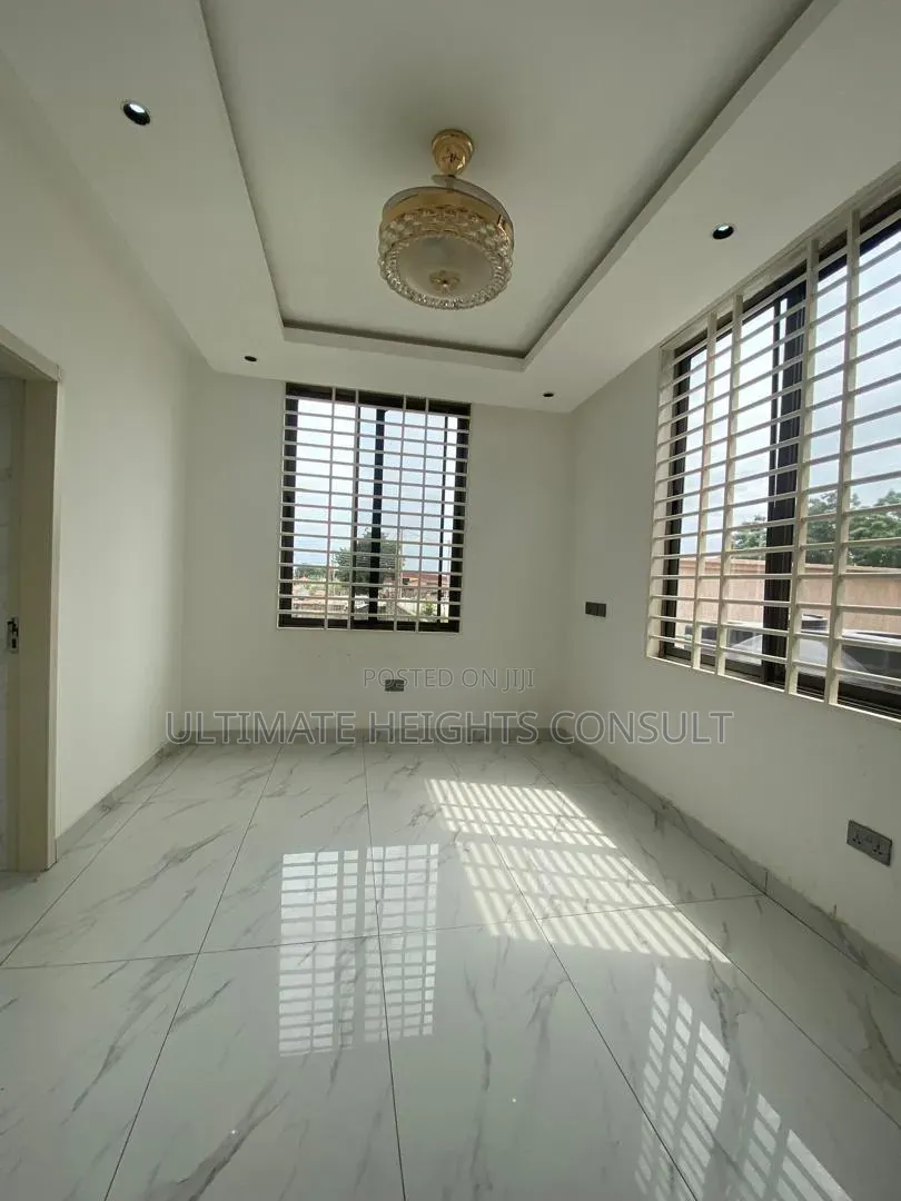 4bdrm House in Ogbojo, American House for sale