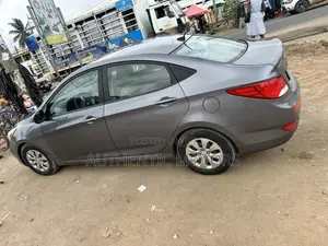 Hyundai Accent SE Sedan 2017 Gray
