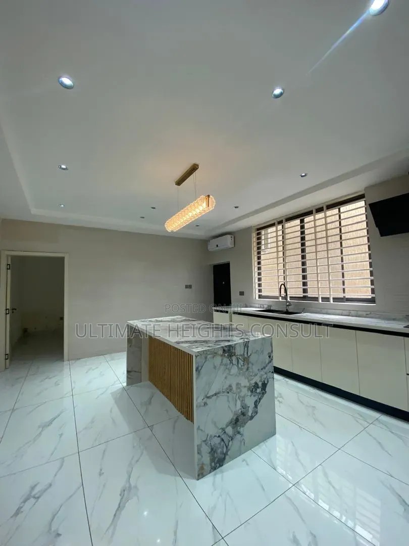 4bdrm House in Ogbojo, American House for sale