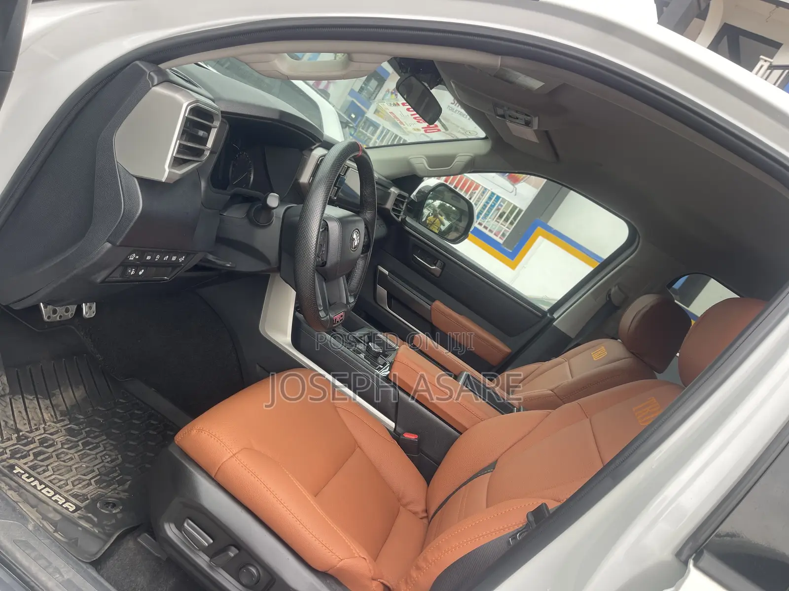 Toyota Tundra 2024 White