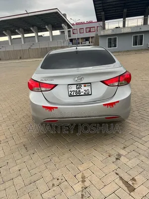 Hyundai Elantra 2013 Silver
