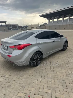 Hyundai Elantra 2013 Silver