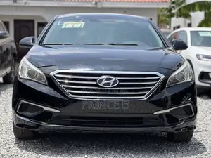 Hyundai Sonata Base Sedan FWD (2.4L 4cyl 6A) 2017 Black