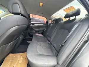 Hyundai Sonata Base Sedan FWD (2.4L 4cyl 6A) 2017 Black